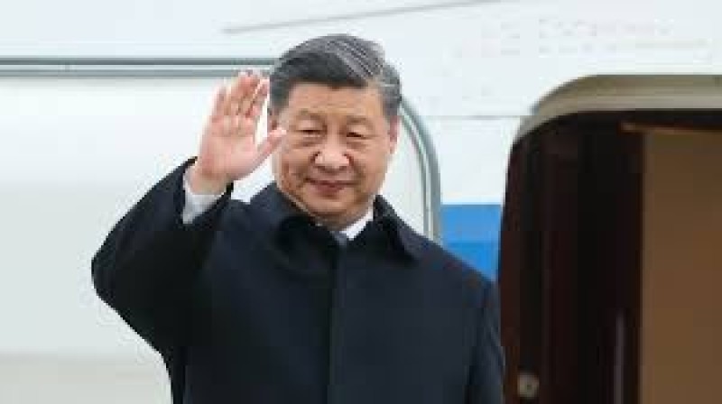 Xi Jinping inició una gira por Europa. Primera parada: París.